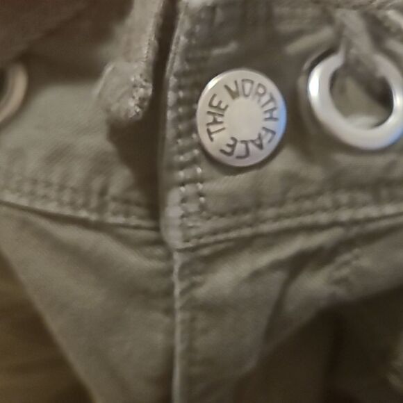 The‎ North face army green cotton tie Bermuda shorts size 6 - Picture 8 of 8